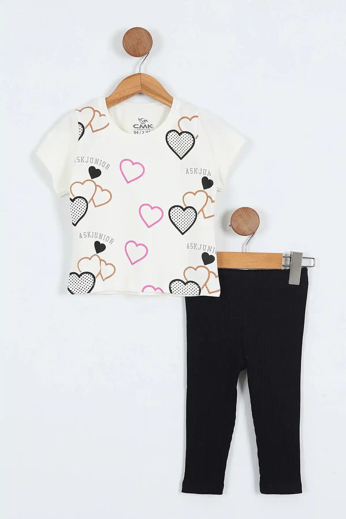 Yazlık Kız Çocuk Takımları: Rahat ve Şık Seçenekler İçin Rehber